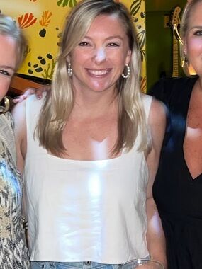 White show me your mumu crop top